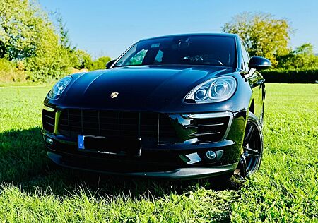 Porsche Macan S Diesel 4 Punkt LED All Black Bose