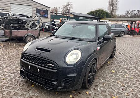 Mini John Cooper Works JOHN_COOPER_WORKS PANO NAV KAM AUT LED