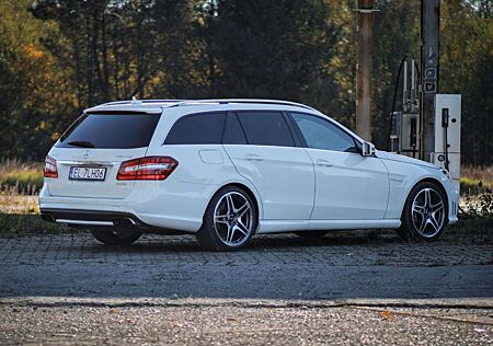 Mercedes-Benz E 63 AMG 4-Matic