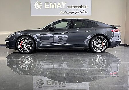 Porsche Panamera Turbo **Sport Chrono**