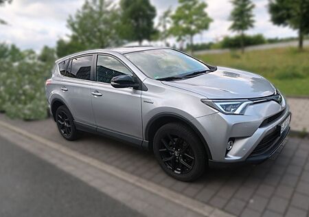Toyota RAV 4 2,5-l-Hybrid Black Edition, 3 J. Garantie