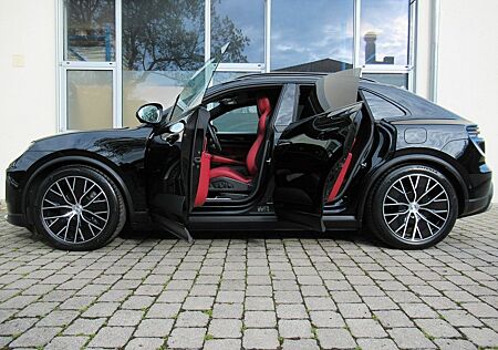 Porsche Macan 4e HEAD-UP ROT ACC®18W+BELÜ/360°KEY/RSE+21