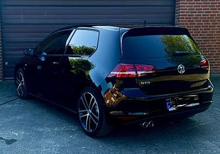 VW Golf Volkswagen 2.0 TDI BMT GTD GTD