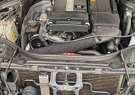 Mercedes-Benz E 200 KOMPRESSOR AVANTGARDE Avantgarde