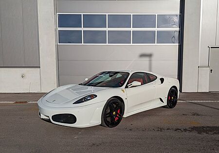 Ferrari F430 F1 V8 Coupe Vollausstattung Bianco Carbon