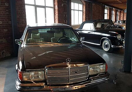 Mercedes-Benz 450 SEL 6.9 aus Privatsammlung