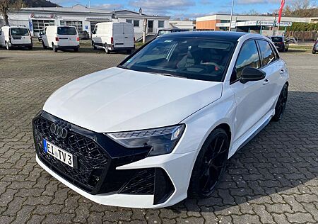 Audi RS3 Keramik/ Carbon/Pano/ 290km/h/ MTM Abgas UVP
