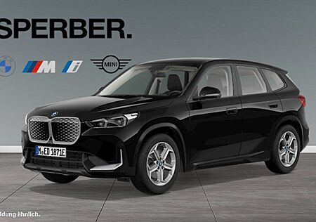 BMW iX1 xDrive30 360 Kamera*Live Cockpit Prof*Head U