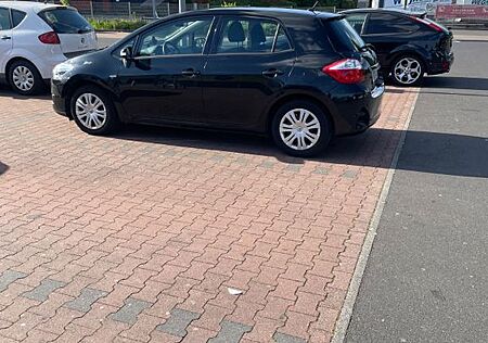 Toyota Auris 1,33-l-Dual-VVT-i Abgabe 20.06