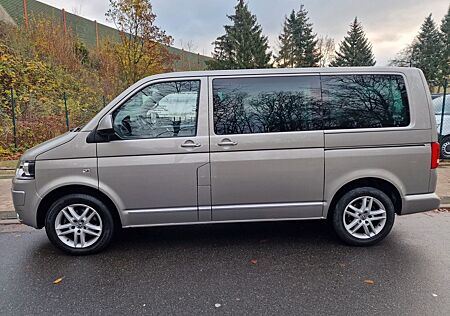 VW T5 Multivan Volkswagen 2.0 Highline/140/7Sitze/2X Tür/AHK/