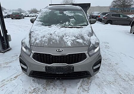 Kia Carens 1.6 GDI Spirit