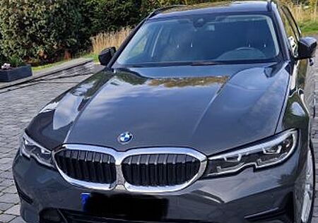 BMW 320d Touring Sport Line Automatik Sport Line AHK