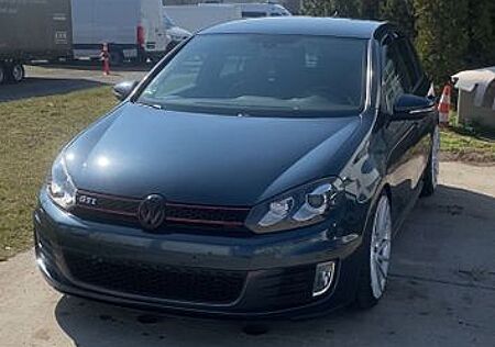VW Golf Volkswagen 2.0 TSI GTI GTI