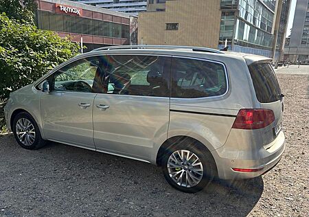 VW Sharan Volkswagen 2.0 TDI SCR 130kW DSG Highline Highline