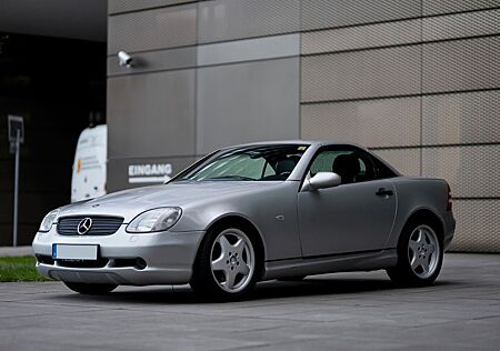 Mercedes-Benz SLK 230 KOMPRESSOR - RESTAURATION - LIEHBHABER