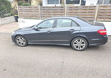 Mercedes-Benz E 350 4MATIC BlueEFFICIENCY AVANTGARDE AVANT...