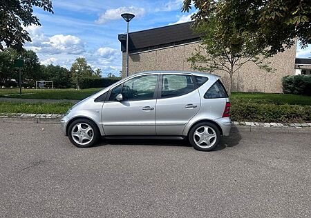 Mercedes-Benz A 190 AVANTGARDE Avantgarde