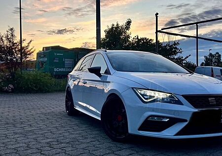 Seat Leon ST 2.0 TSI CUPRA 4Drive DSG CUPRA