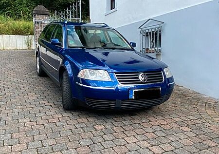 VW Passat Variant Volkswagen 2.5 V6 TDI -TÜV 2/27-