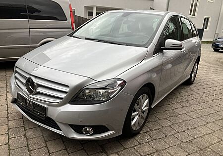 Mercedes-Benz B 180 KLIMA SITZHEIZUNG PDC ALU