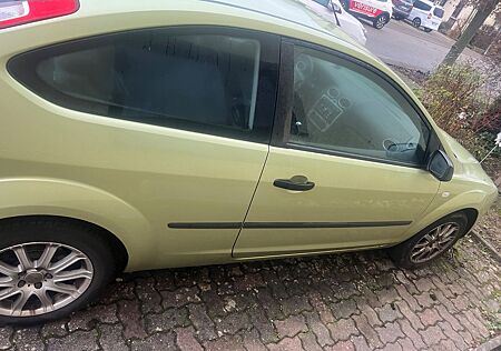 Ford Focus 1,6 Ambiente Ambiente