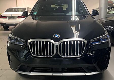 BMW X3 xDrive20d Aut. - Navi.Laser.ACC.AHK.360°.Ha&K