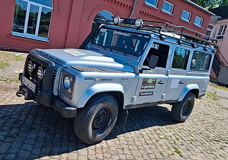 Land Rover Defender 110 Td4 Station Wagon Experience Ex...