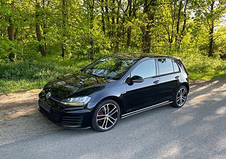 VW Golf Volkswagen 2.0 TDI BMT GTD GTD