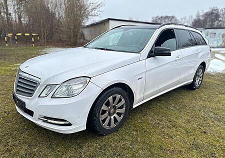 Mercedes-Benz E 200 CDI T BlueEFFICIENCY -