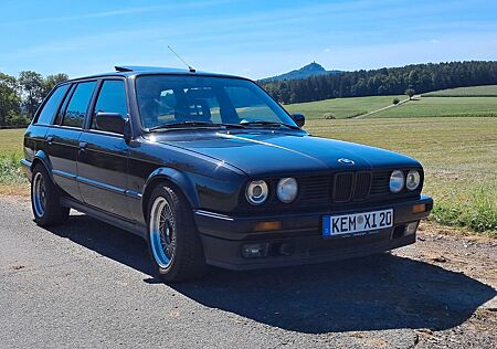 BMW 325i E30 Touring TÜV NEU
