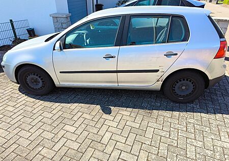 VW Golf Volkswagen V 1.9 TDI Silber 105PS 215.000 km Tüv 3/26