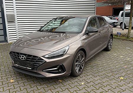 Hyundai i30 Fastback Edition 30+ Mild-Hybrid LED+SHZ+CAM