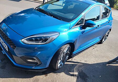 Ford Fiesta 1,5 EcoBoost ST mit Leder-Exklusiv-Pa...