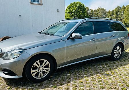 Mercedes-Benz E 220 E220 CDI 7G Tiptronik STANDHEIZUNG NAVI 2. Hd