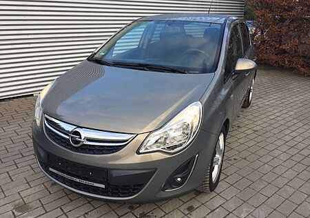 Opel Corsa D Satellite