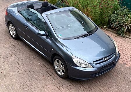 Peugeot 307 Cabrio_Fahrspaß mit offenem Verdeck