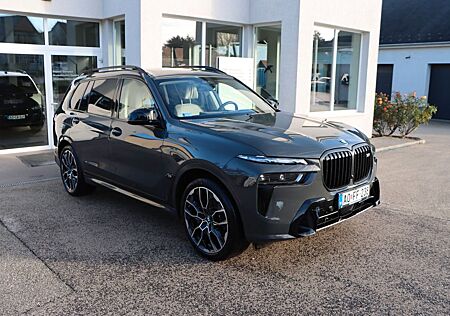 BMW X7 M60i , MSpPro, Ind., FULL, net €102k