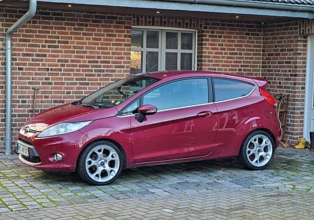 Ford Fiesta 1,6 Ti-VCT Titanium Sportpaket Voll