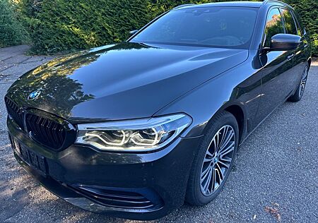 BMW 520 d Sport Line Aut. Kamera Leder HeadUp Top