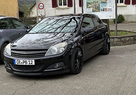 Opel Astra H GTC