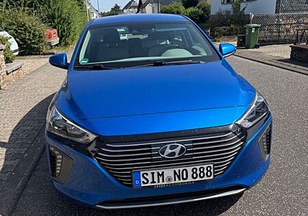 Hyundai Ioniq 1.6 HYBRID Trend Allwetterreifen
