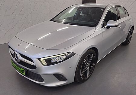 Mercedes-Benz A 220 +LED+Navi+DAB+Temp+Keyless+Touchpad
