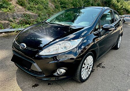 Ford Fiesta 1,4 Titanium*AUTOMATIK*KLIMA*ZV*8-FACH BE