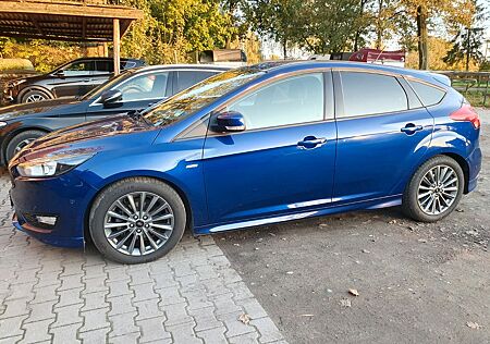 Ford Focus 1,0 EcoBoost 92kW ST-Line