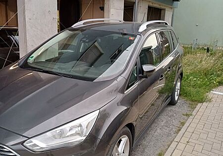 Ford Grand C-Max 1,0 EcoBoost 92kW Titanium Titanium