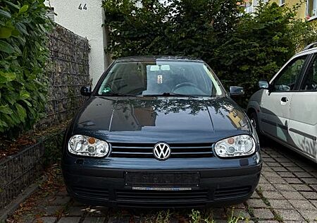 VW Golf Volkswagen 1.6 Highline *Top gepflegt*Tüv bis 08/27*