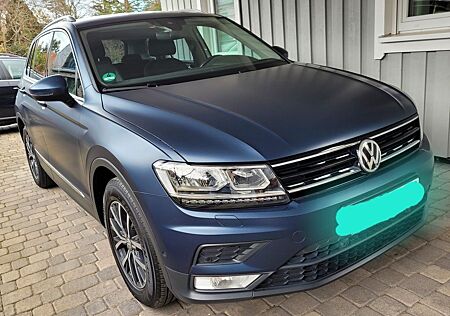 VW Tiguan Volkswagen 2.0 TDI SCR DSG BMT 4MOTION Comfortli...