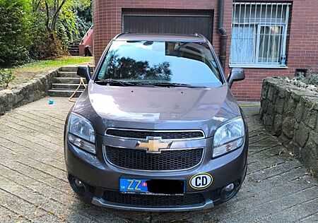 Chevrolet Orlando 2.0 LTZ MT LTZ