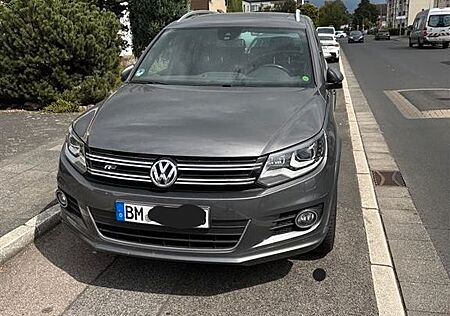 VW Tiguan Volkswagen 1.4 TSI DSG BMT LOUNGE Sport & Style ...