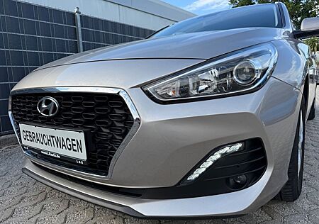 Hyundai i30 cw1.0T-GDI Trend Navi Kamera Pdc Shz Alu AHK
